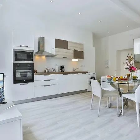 My Casa - Place Garibaldi