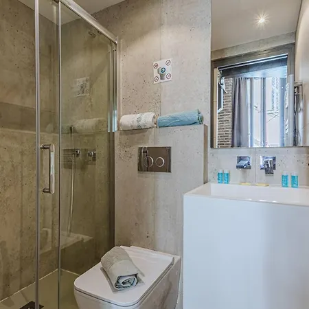 My Casa - Place Garibaldi Διαμέρισμα Νίκαια